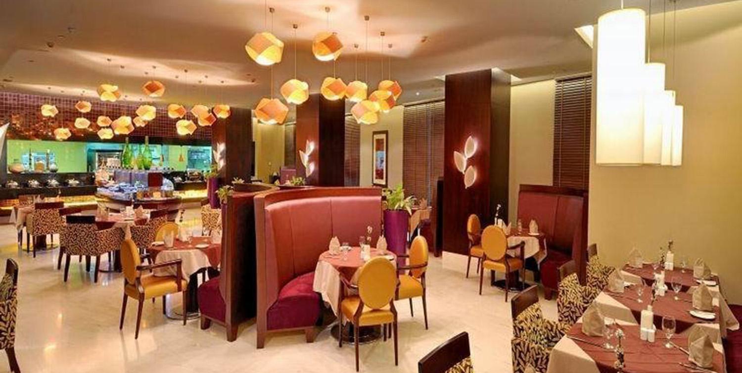 迪拜华美达大酒店 Ramada Hotel Dubai 