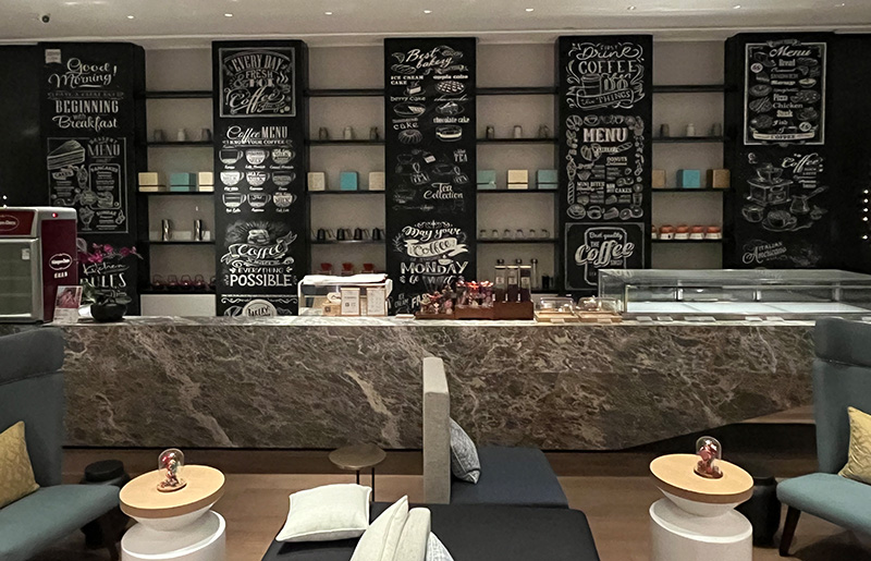 大堂吧台背景装饰画，泉州滨江皇冠假日酒店